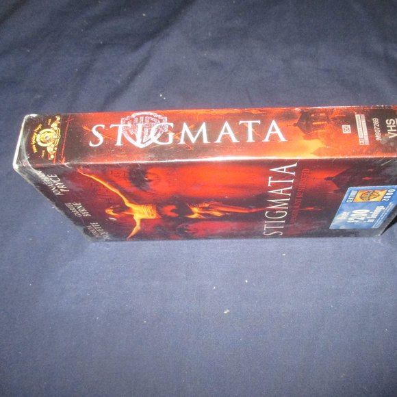 Stigmata (VHS, 2000, unopened / new with watermark) Patricia Arquette - Picture 2 of 4